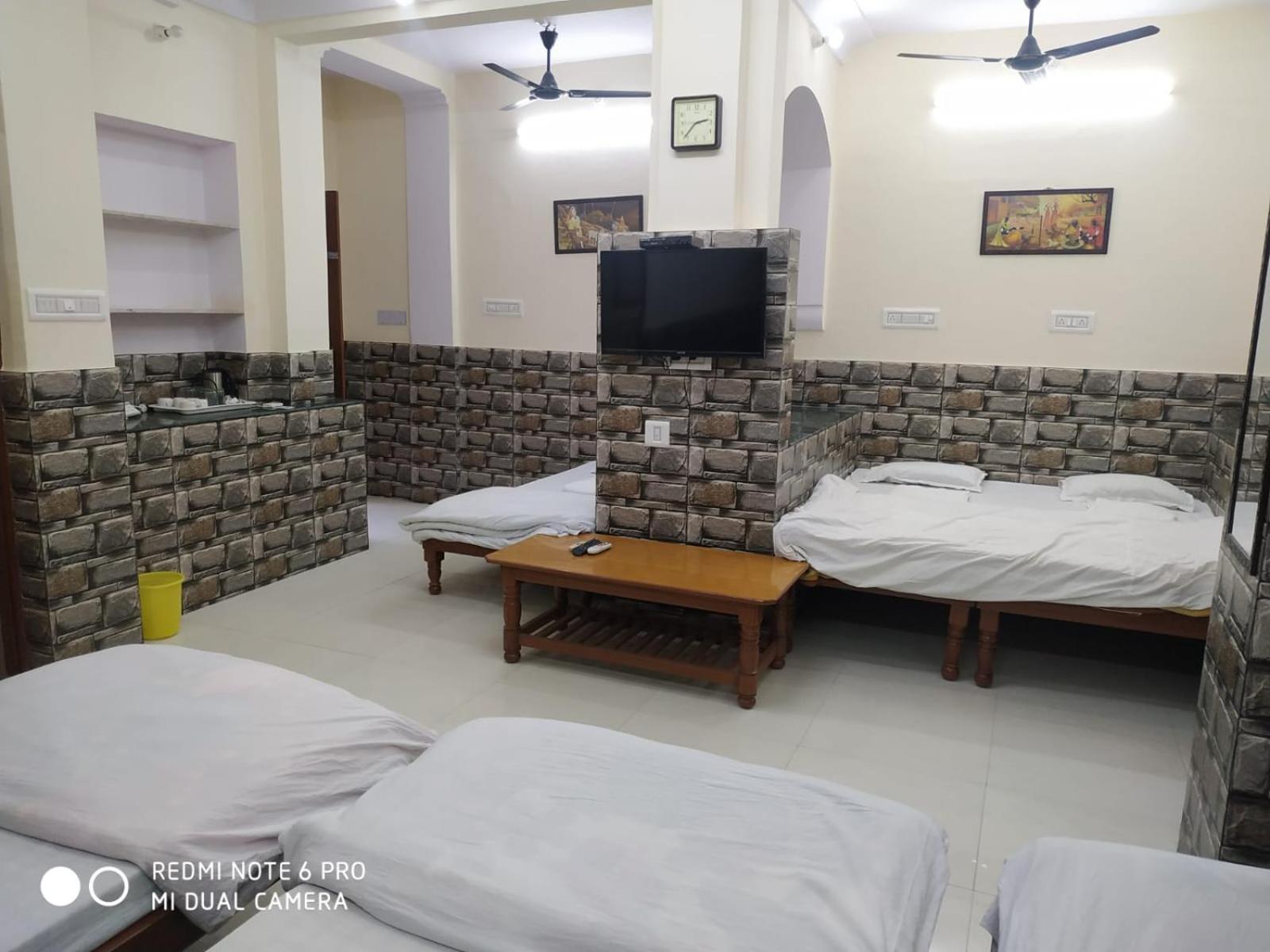 Boby Home Stay "Boby Mansion" Jaipur Bagian luar foto